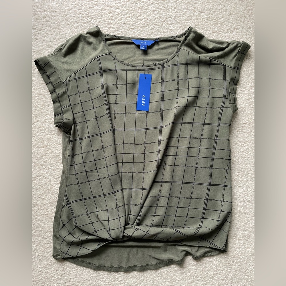 Women’s Blouse size small